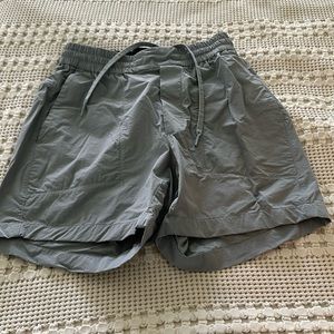 Lululemon Bowline Short 5" Stretch Ripstop - Size S